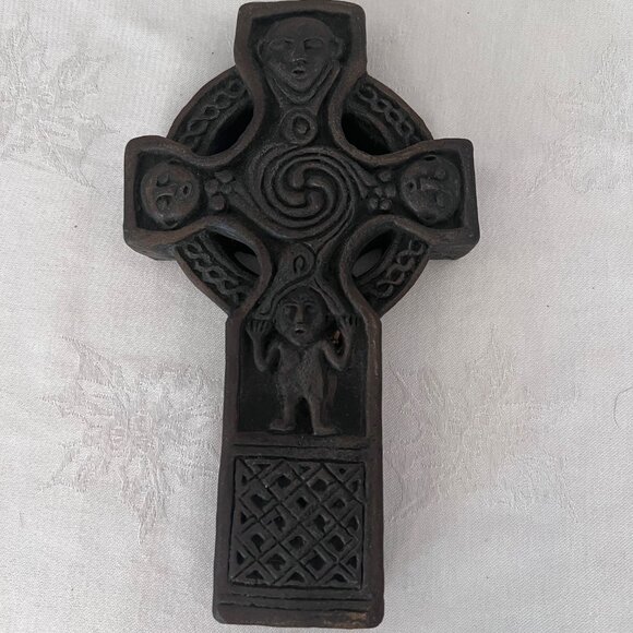 The Wild Goose Studio Priory Cross - Picture 1 of 2